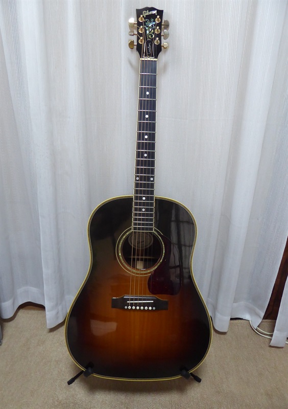 Gibson J45 Customの画像